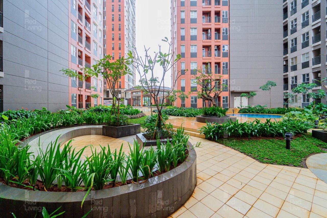 Redliving Transpark Juanda - F88 Tower Jade Hotel Bekasi